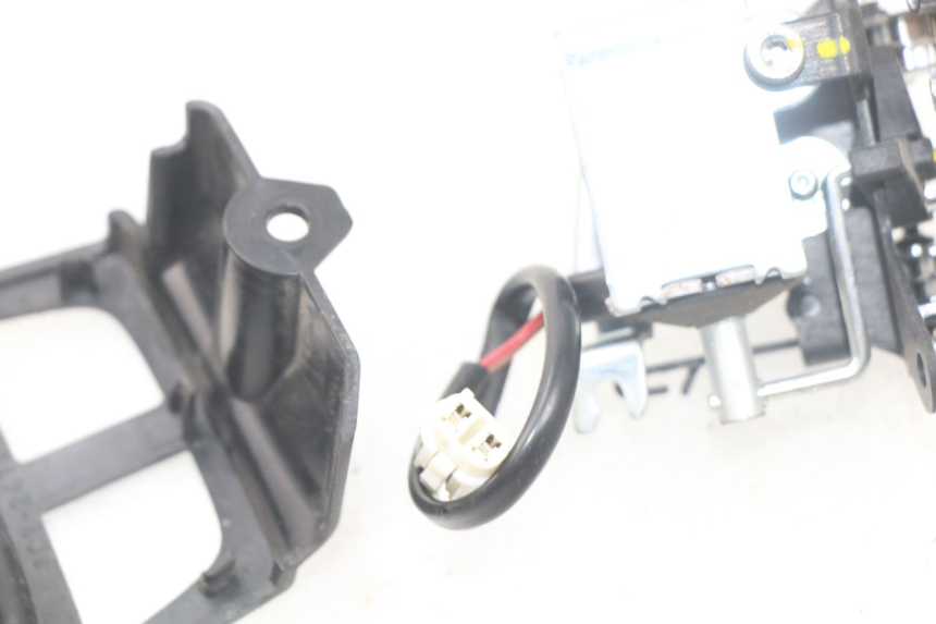 photo de HAND SWITCHES YAMAHA YP T-MAX TMAX 530 (2017 - 2020) - Zoom on usage condition