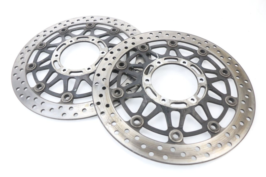 photo de PAIR FRONT BRAKE DISC HONDA CBR 929 RR FIREBLADE 900 (2000 - 2001) - Technical close-up