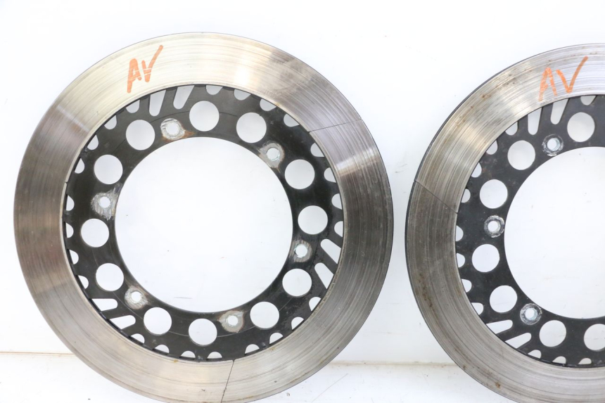 photo de PAIR FRONT BRAKE DISC YAMAHA FJ 36Y 1100 (1984 - 1985) - Additional view of the item