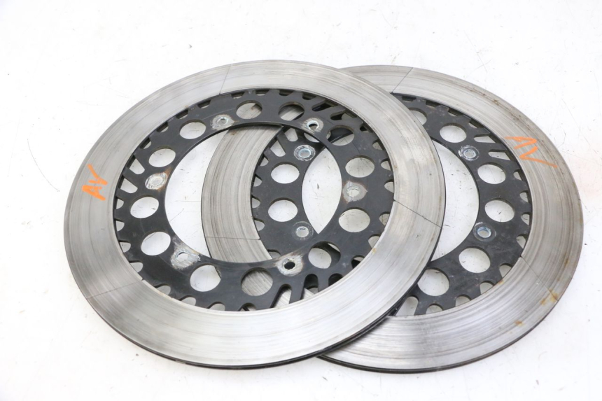 photo de PAIR FRONT BRAKE DISC YAMAHA FJ 36Y 1100 (1984 - 1985) - Fixing points details