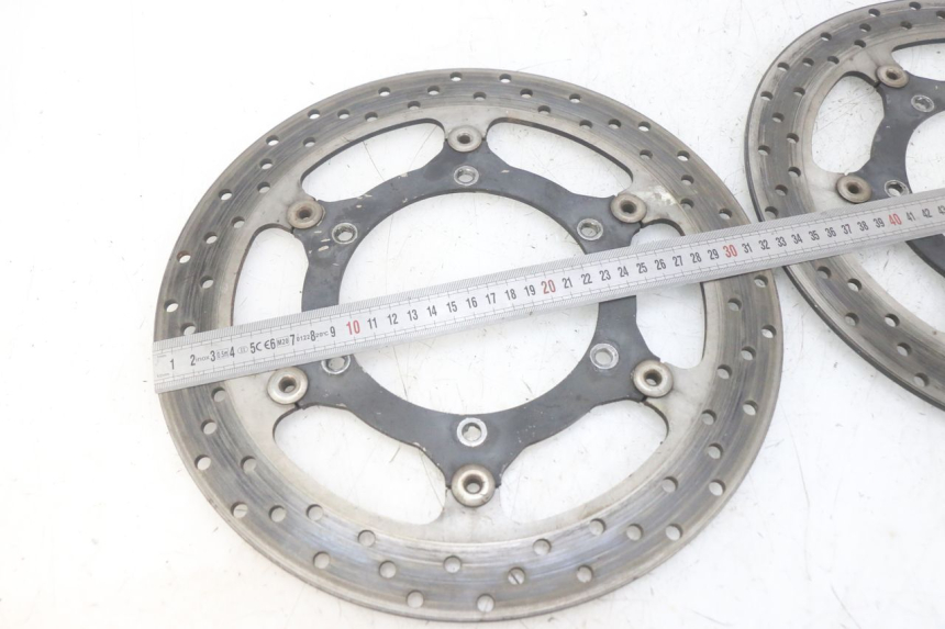 photo de PAIR FRONT BRAKE DISC YAMAHA FJR ABS 1300 (2006 - 2012) - Technical close-up