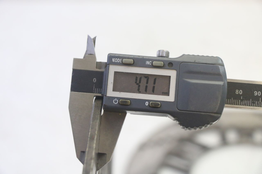 photo de PAIR FRONT BRAKE DISC KAWASAKI GPZ RX 1000 (1986 - 1988) - Additional view of the item