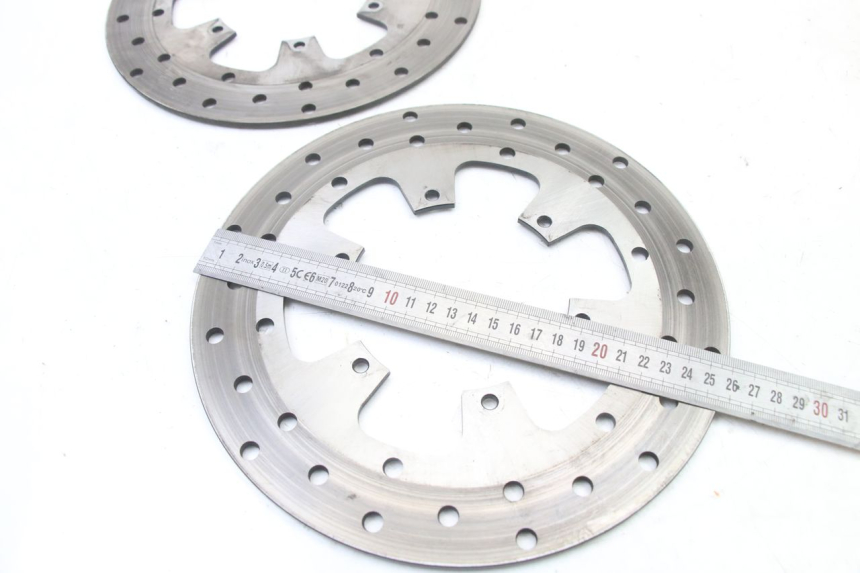 photo de PAIR OF FRONT BRAKE DISCS PIAGGIO MP3 500 (2014 - 2017) - Technical close-up