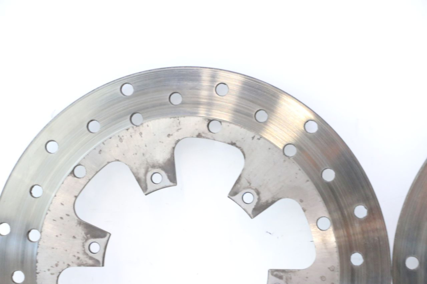 photo de PAIR FRONT BRAKE DISC PIAGGIO MP3 500 (2016 - 2018) - Fixing points details