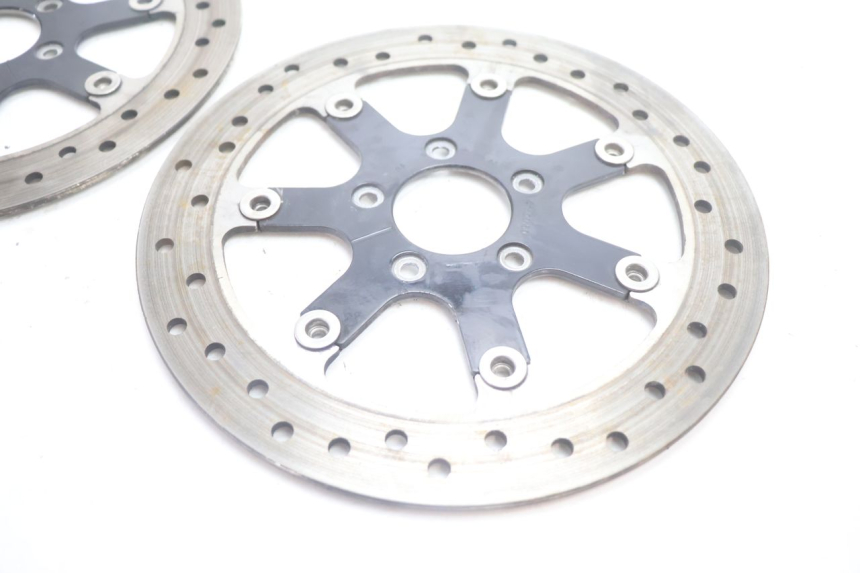 photo de PAIR FRONT BRAKE DISC HARLEY DAVIDSON ROAD GLIDE FLTRXSE 1920 (2018 - 2022) - Technical close-up