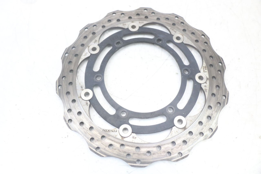 photo de PAIR OF FRONT BRAKE DISCS YAMAHA TDM ABS 900 (2002 - 2014) - Zoom on usage condition