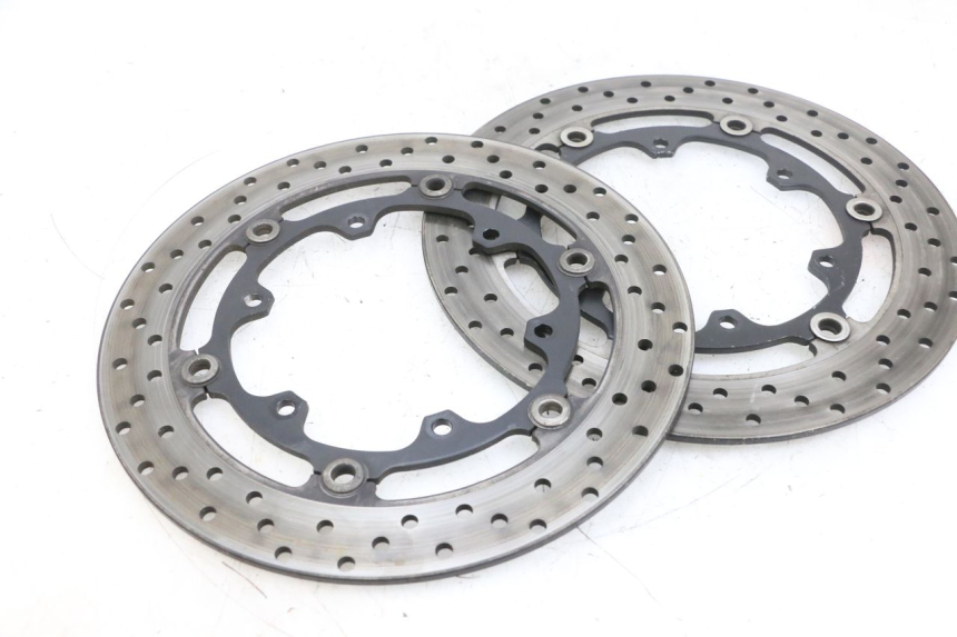photo de PAIR OF FRONT BRAKE DISCS YAMAHA TDM ABS 900 (2002 - 2014) - Alternative perspective