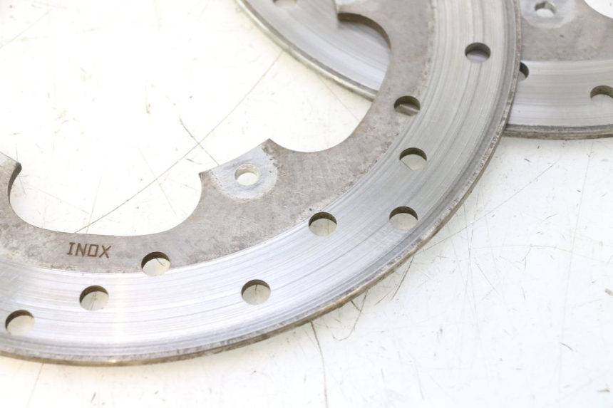 photo de PAIR OF FRONT BRAKE DISCS PIAGGIO X9 EVOLUTION 125 (2003 - 2007) - Surface and material condition