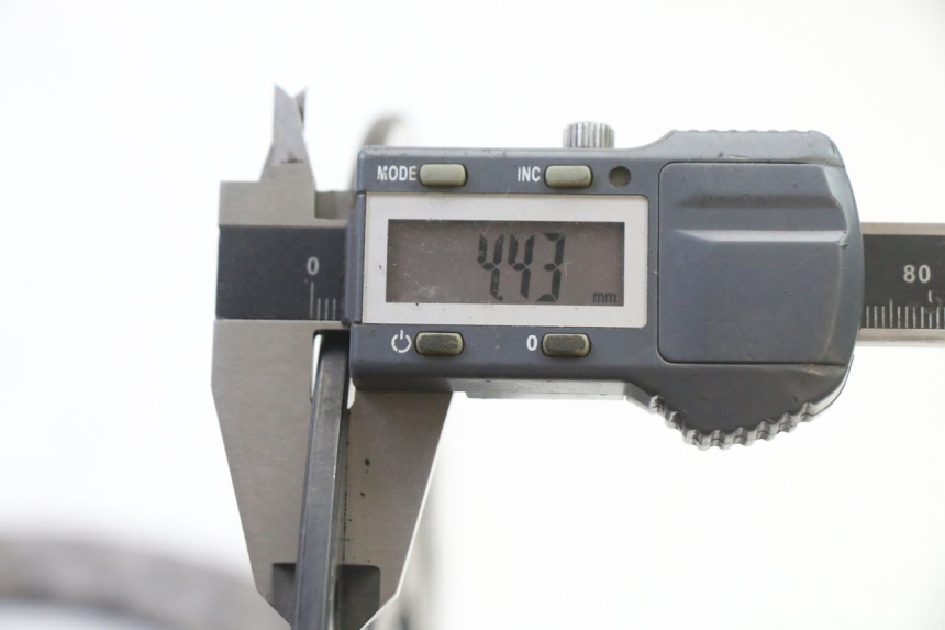 photo de PAIR FRONT BRAKE DISC YAMAHA XJ6 ABS 600 (2008 - 2016) - Surface and material condition