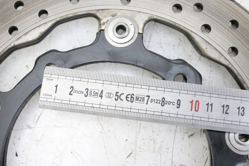 photo de PAIR FRONT BRAKE DISC YAMAHA TRACER 7 700 (2020 - 2024) - Zoom on usage condition