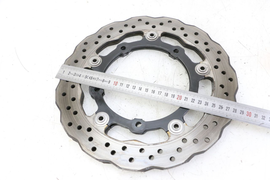 photo de PAIR FRONT BRAKE DISC YAMAHA TRACER 7 700 (2020 - 2024) - Technical close-up