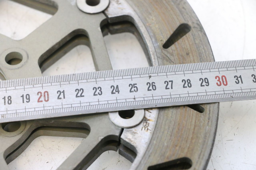 photo de PAIR FRONT BRAKE DISC KAWASAKI ZZR 600 (1995 - 2004) - Zoom on usage condition