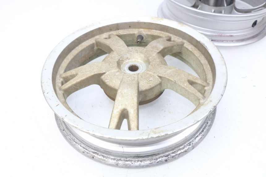 photo de PAIR OF RIMS PEUGEOT KISBEE 4T 50 (2010 - 2017) - Component zoom