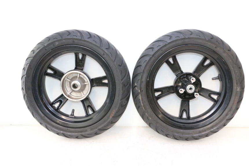 photo de PAIR OF RIMS PEUGEOT KISBEE 4T 50 (2018 - 2022) - Distinctive features