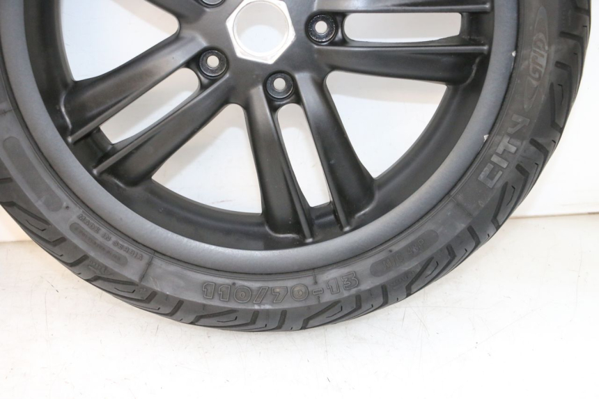 photo de RIMS PAIR PIAGGIO MP3 HPE 300 (2019 - 2026) - Focus on structure