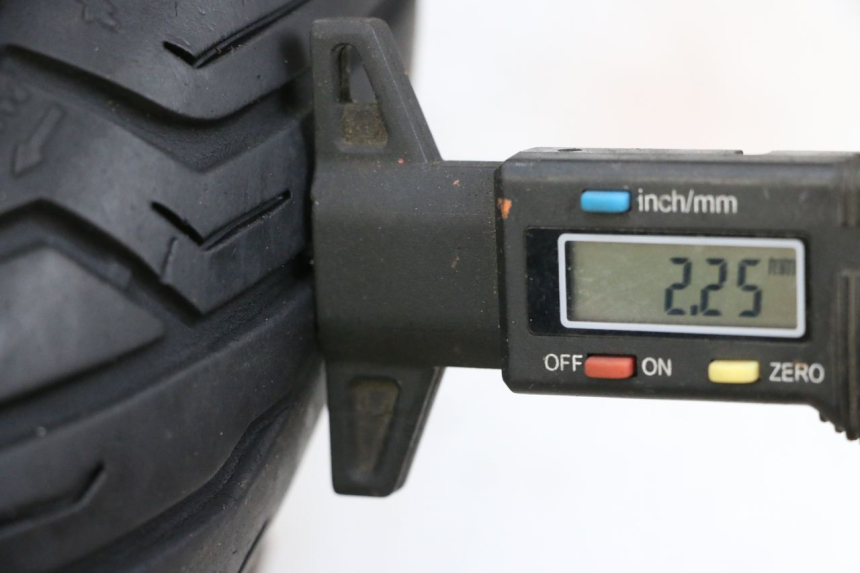 photo de RIMS PAIR PIAGGIO MP3 HPE 300 (2019 - 2026) - Zoom on usage condition