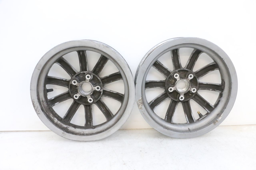 photo de RIMS PAIR PIAGGIO MP3 RL 250 (2006 - 2010) - Focus on structure