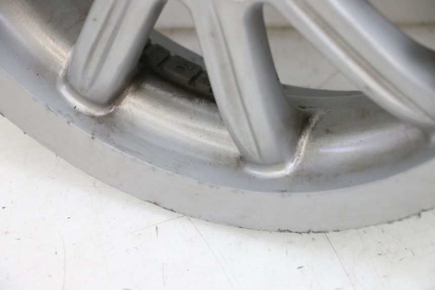 photo de RIMS PAIR PIAGGIO MP3 RL 250 (2006 - 2010) - Technical close-up