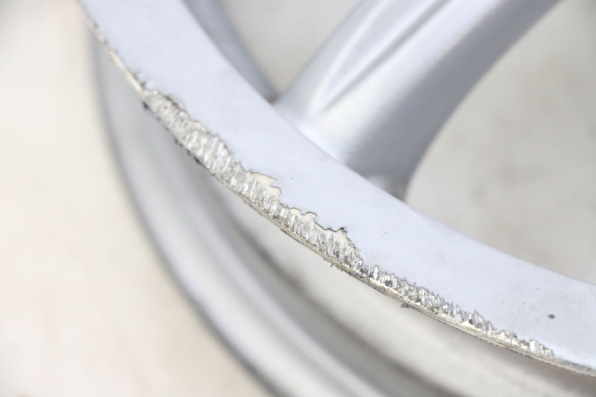 photo de RIMS PAIR PIAGGIO MP3 RL 250 (2006 - 2010) - Technical close-up