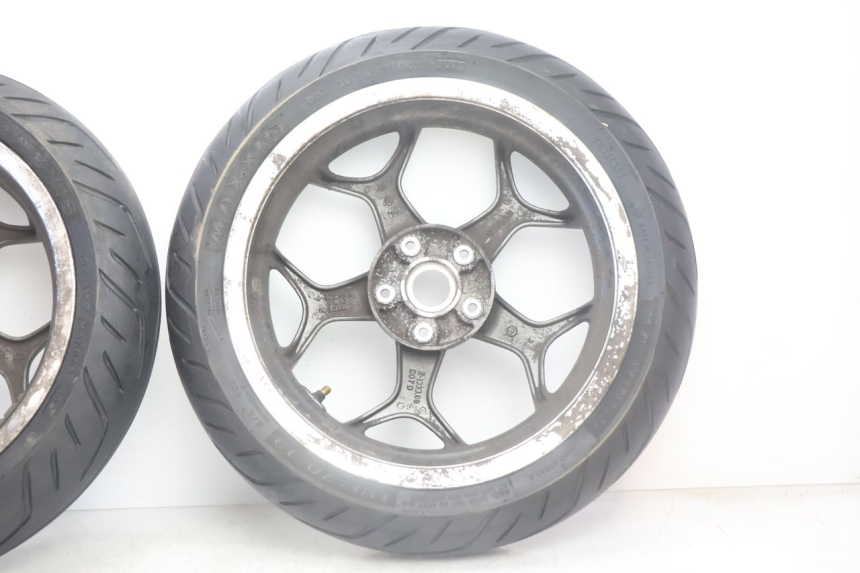 photo de RIMS PAIR PIAGGIO MP3 500 (2016 - 2018) - Component detail