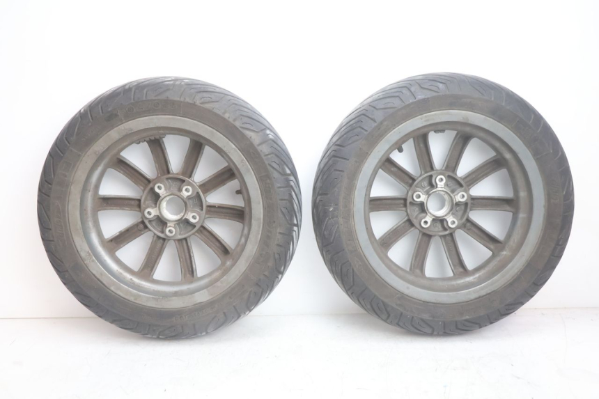 photo de RIMS PAIR PIAGGIO MP3 125 (2006 - 2014) - Distinctive features