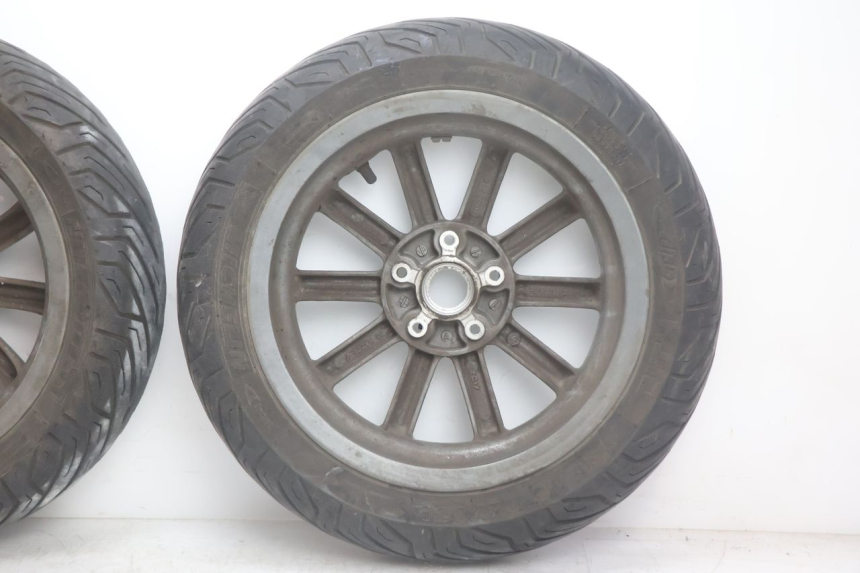 photo de RIMS PAIR PIAGGIO MP3 125 (2006 - 2014) - Alternative angle
