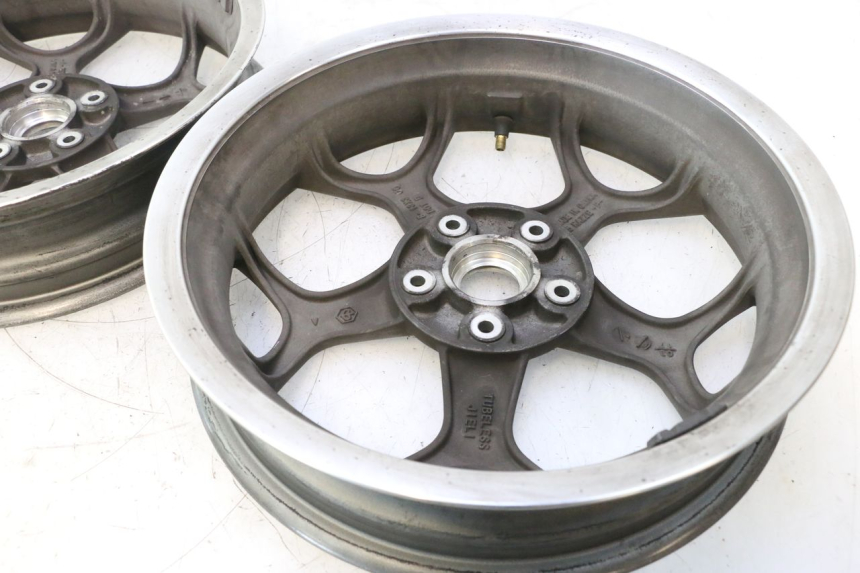 photo de RIMS PAIR PIAGGIO MP3 500 (2016 - 2018) - Component detail