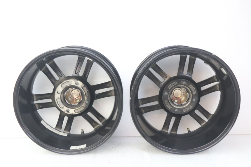 photo de PAIR OF RIMS SPY RACING F3 350 (2015 - 2022) - Distinctive features