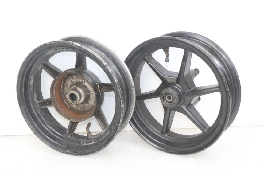 photo de PAIR OF RIMS TNT MOTOR ROMA 10' 4T 50 (2019 - 2022) - Additional view of the item