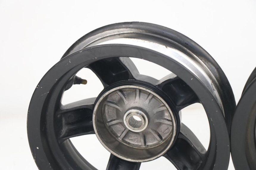 photo de RIMS PAIR PIAGGIO ZIP 2T 50 (2009 - 2019) - Fixing points details