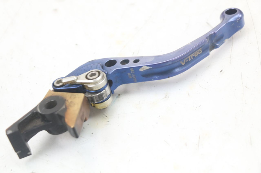 photo de BRAKE LEVER SUZUKI GSR 750 (2011 - 2017) - Distinctive features