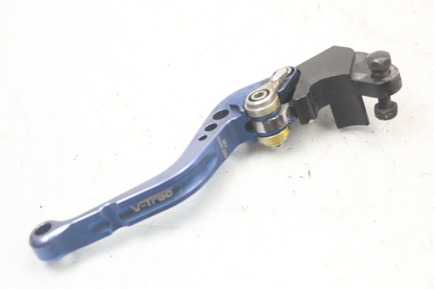 photo de BRAKE LEVER SUZUKI GSR 750 (2011 - 2017) - Fixing points details