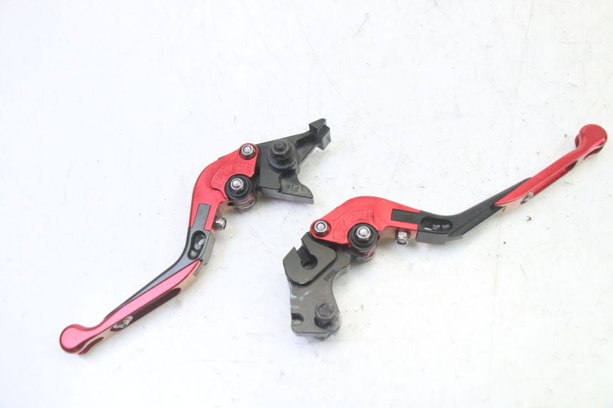photo de BRAKE LEVER SUZUKI SV S 650 (2003 - 2009) - Fixing points details