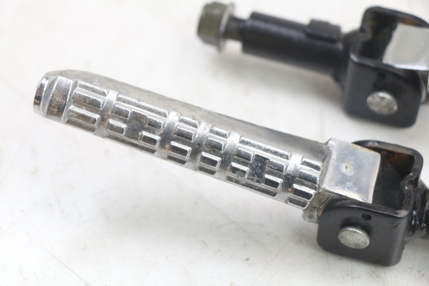 photo de PAIR REAR MOUNT FOOTRESTS MASH LEGEND'R 4T 50 (2021 - 2025) - Component detail