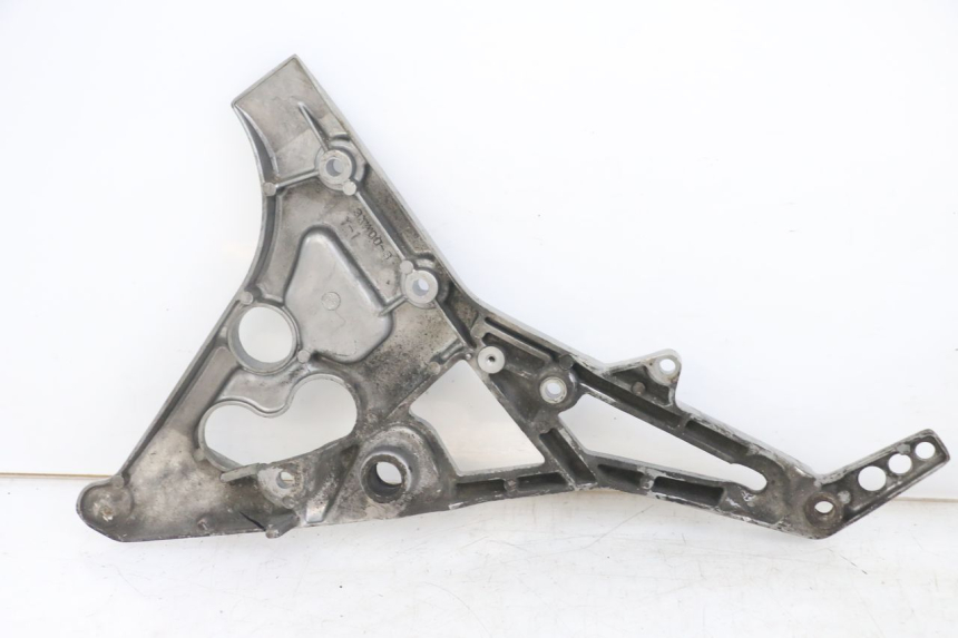 photo de PAIR OF FRONT FOOTREST BRACKETS YAMAHA FJ 3CX 1200 (1986 - 1996) - Technical close-up