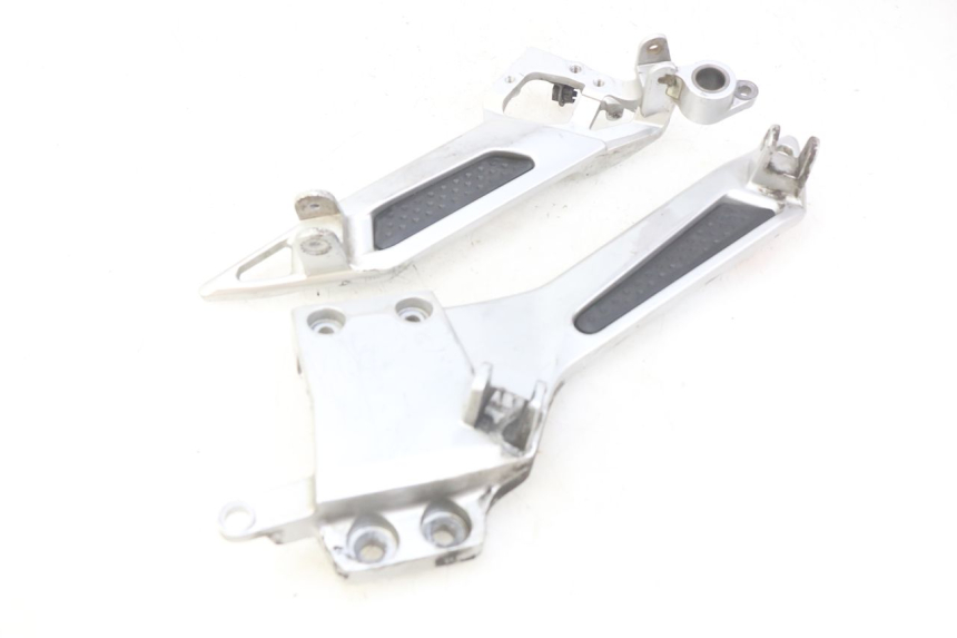 photo de PAIR OF FRONT FOOTREST BRACKETS YAMAHA FJR ABS 1300 (2006 - 2012) - Main view