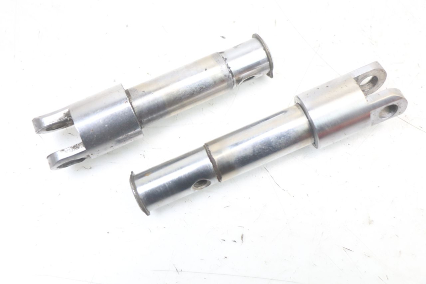 photo de PAIR FRONT MOUNT FOOTRESTS HARLEY DAVIDSON SPORTSTER XL CUSTOM 883 (1999 - 2006) - Main view