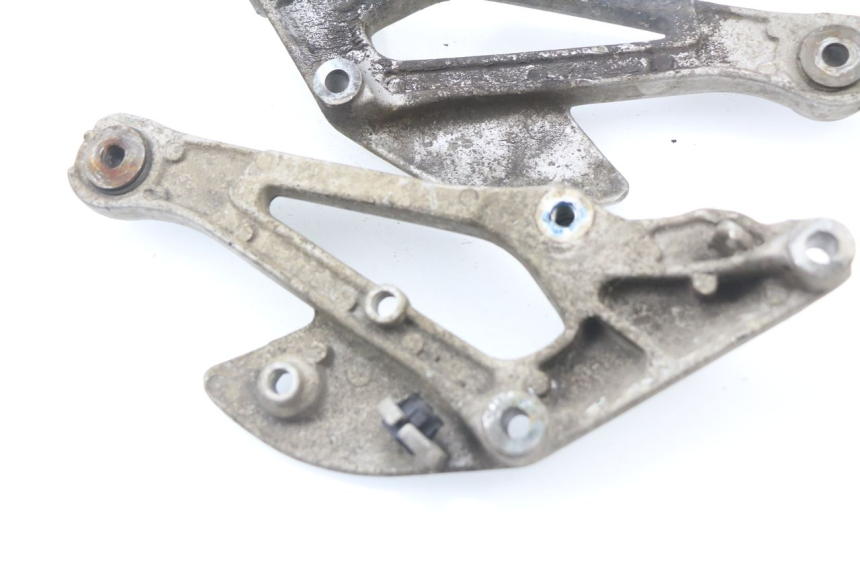 photo de PAIR FRONT MOUNT FOOTRESTS YAMAHA XJ600 XJ DIVERSION 600 (1992 - 1997) - Component detail