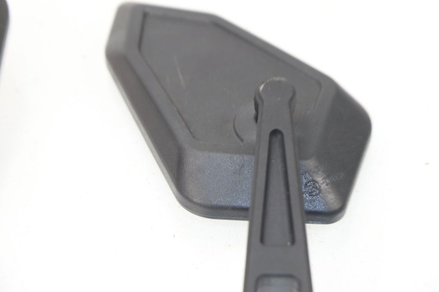 photo de MIRRORS HONDA CBF 500 (2004 - 2007) - Technical close-up