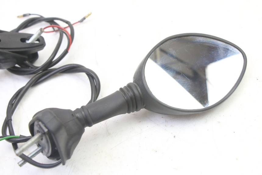 photo de MIRRORS HONDA CBR RR FIREBLADE 900 (1992 - 1994) - Fixing points details