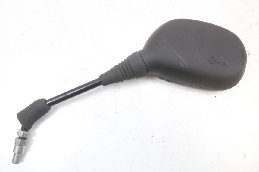 photo de MIRRORS SUZUKI GSX E 250 (1982 - 1983) - Distinctive features