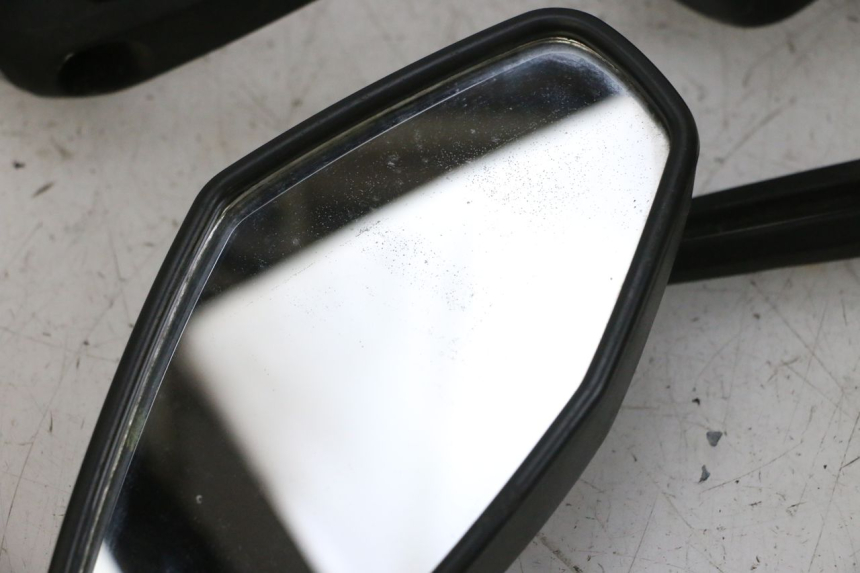 photo de MIRRORS JM MOTORS GTS 125 (2015 - 2019) - Component detail