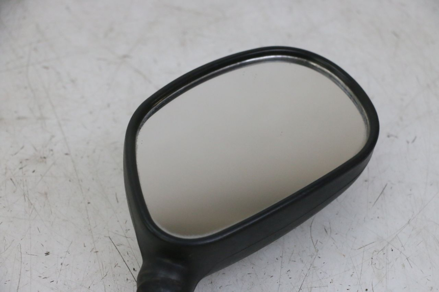 photo de MIRRORS PEUGEOT KISBEE 4T 50 (2018 - 2022) - Surface and material condition