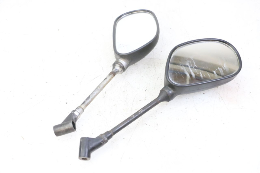 photo de MIRRORS PEUGEOT KISBEE 4T 50 (2010 - 2017) - Surface and material condition