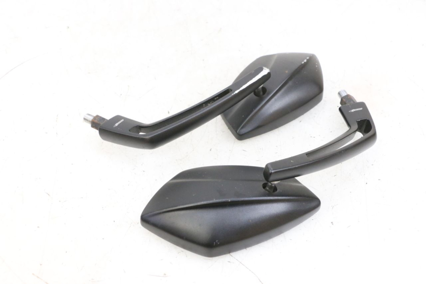 photo de MIRRORS KAWASAKI ZR 7 750 (1999 - 2004) - Surface and material condition