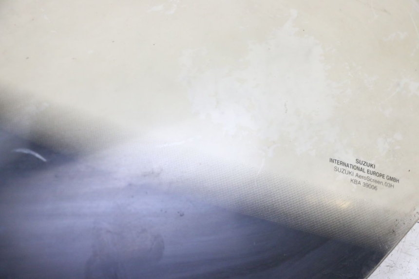 photo de WINDSCREEN SUZUKI BURGMAN 125 (2007 - 2014) - Distinctive features