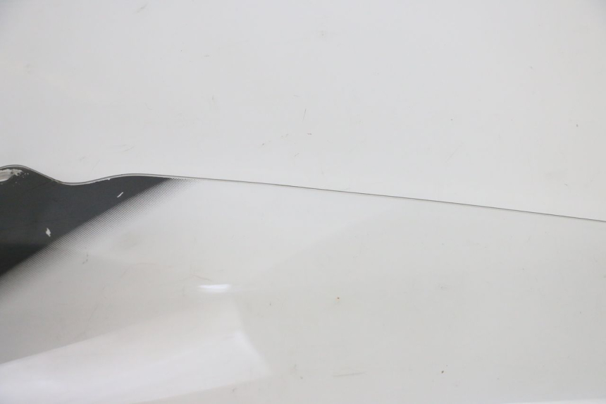 photo de WINDSCREEN SUZUKI BURGMAN 125 (2007 - 2014) - Distinctive features