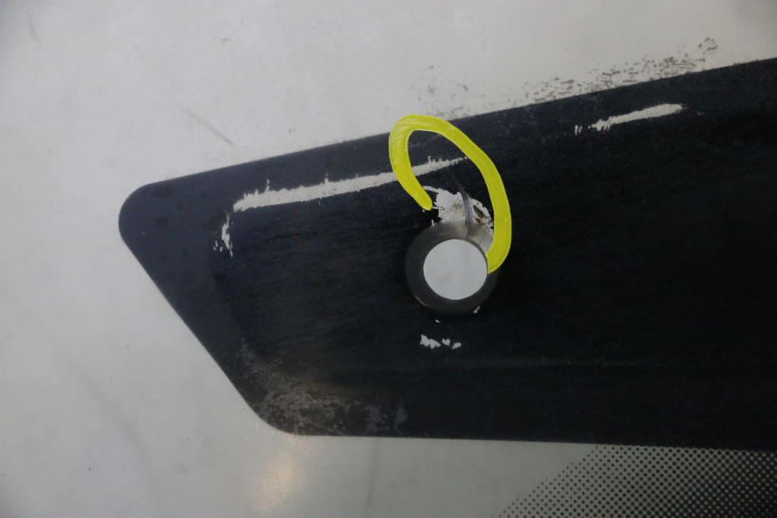 photo de WINDSCREEN SUZUKI BURGMAN EXECUTIVE ABS 650 (2006 - 2012) - Detailed visual inspection