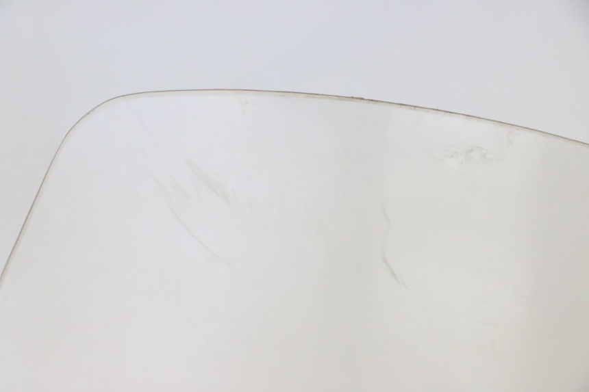 photo de WINDSCREEN SUZUKI BURGMAN EXECUTIVE ABS 650 (2006 - 2012) - Fixing points details