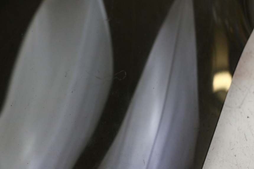 photo de WINDSCREEN PEUGEOT CITYSTAR 50 (2013 - 2017) - Surface and material condition